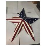 > Patriotic tin star 35'