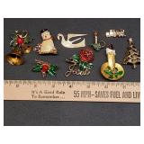 *Vintage Christmas brooches