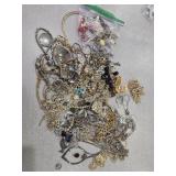 Large collection of jewelry, vintage