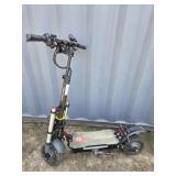 Bikydom electric scooter w/ key - works good - no