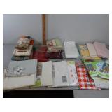 Tablecloths: cloth & vinyl