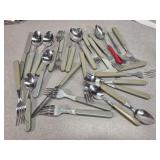 Blue/green/red silverware
