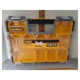 New Dewalt organizer 10 compartments