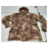 Cabelas XL outfitters hunting jacket camo pattern