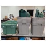 11 Rubbermaid totes w/ lids