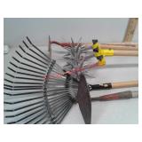 Miscellaneous yard garden tools