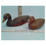2 resin duck deco