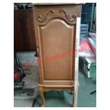 Jewelry armoire