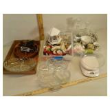 Various knickknacks, kitchen items and clear