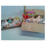 Lots of vintage dolls and clothes and liddle