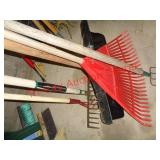 RAKES & GARDEN TOOLS