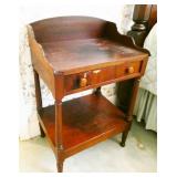 Victorian Mahogany Single-Drawer Washstand