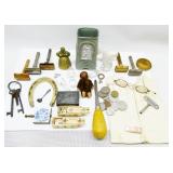 Grouping of Small Vintage Collectibles