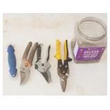 Clippers, Shears, Screws & Screen Tool