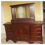 Thomasville Dresser w/ Arched Mirror Hutch