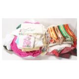 Box Lot: Vintage Linens