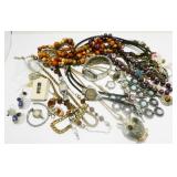 Costume Jewelry: Wear, Repair, Crafts 1.26lbs