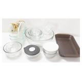 Box Lot: Kitchen Items