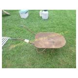 METAL WHEELBARROW