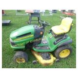 JOHN DEERE RIDING MOWER