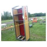 UPRIGHT METAL LEVIS SHELF