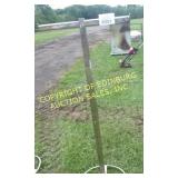 SINGLE POST CLOTHES RACK