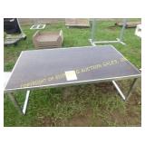 WOOD TOP STAINLESS STEEL TABLE