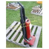 DIRT DEVIL VACUUM CLEANER