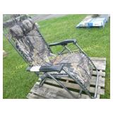 CAMO FOLDING CHAIR