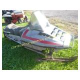 POLARIS INDY 500 SNOWMOBILE - NOT RUNNING