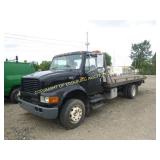 2001 INTERNATIONAL 4700 W/ 19