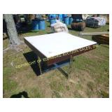 WOODEN LIGHT UP TABLE