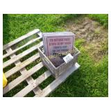 CRATE W/ (8) METAL SIGNS