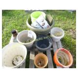 LOT OF FLOWER POTS