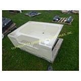 FIBERGLASS BATH TUB