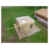 DYNE-GLO THREE BURNER LP GAS GRILL