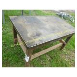 METAL TABLE