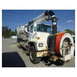 1997 FORD L-8000 TANDEM AXLE W/ VACTOR 2100 SERIES