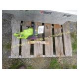 POULAN WILD CHAINSAW