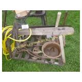 PALLET OF VINTAGE TOOLS