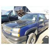 2004 Chevrolet Silverado 2500HD Work Truck CREW CA