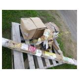 LOT OF SHELVING POSTS