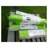 LOT OF POST SLEEVE & SQUARE BALUSTERS