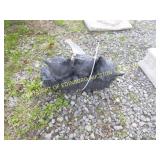 THREE LITTLE KITTENS WELCOME CONCRETE SIGN