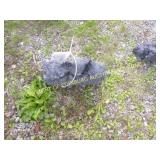 THREE LITTLE KITTEN WELCOME CONCRETE SIGN