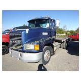 1996 MACK CH600 W/ 13