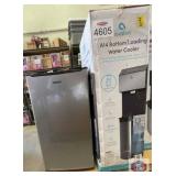 mix Lot of (2 pcs) assorted water dispensers and