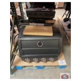 mix Lot of (2 pcs) assorted pro series gas grill
