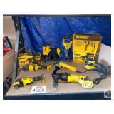 DeWALT Lot of (10 pcs) assorted DeWALT tools,