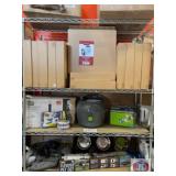 mix Lot of assorted pet items, content on shelf